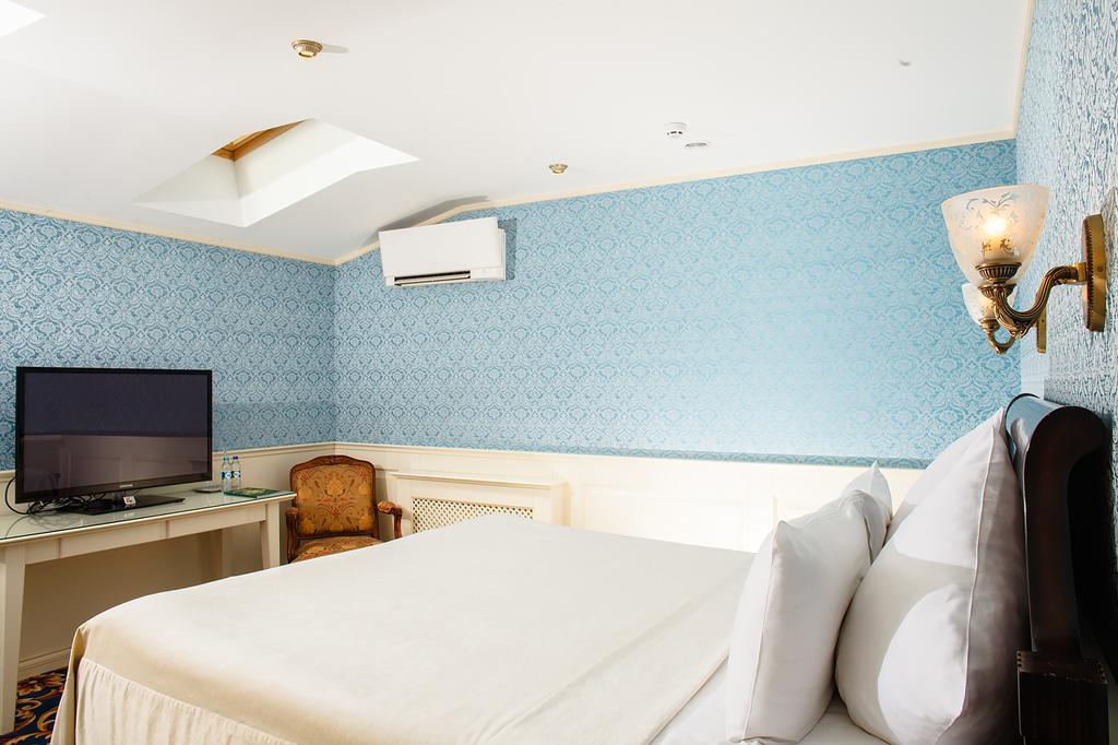 Ministerium Hotel Odessa Buitenkant foto